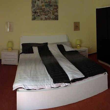Apartments Vera كارلوفي فاري المظهر الخارجي الصورة